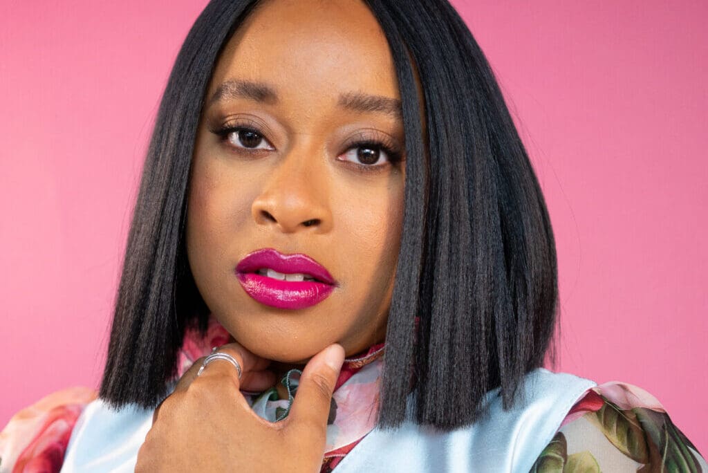 Phoebe Robinson to host the Screenwriters Tribute